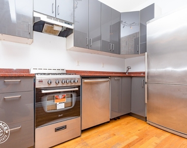 105 Wilson Avenue - Photo Thumbnail 9