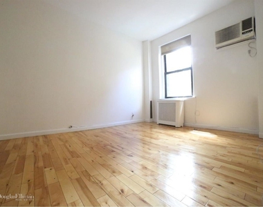 811 Ninth Avenue - Photo Thumbnail 2