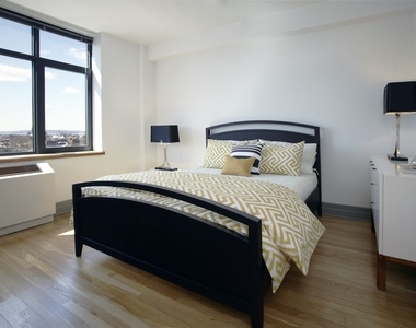 1 Bedroom Apartment in Downtown Brooklyn - Photo Thumbnail 1