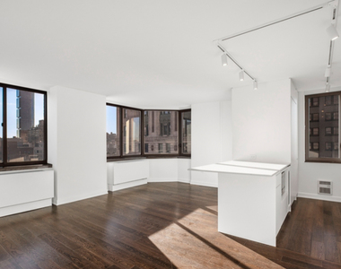 77 West 24th Street  - Photo Thumbnail 3