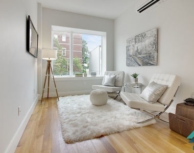 418 Lexington Avenue  - Photo Thumbnail 4