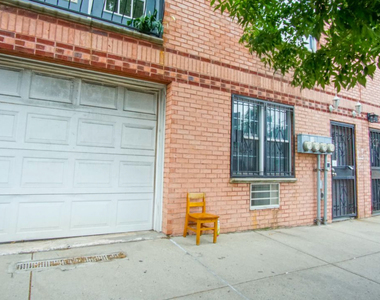 1404 Bedford Ave - Photo Thumbnail 5