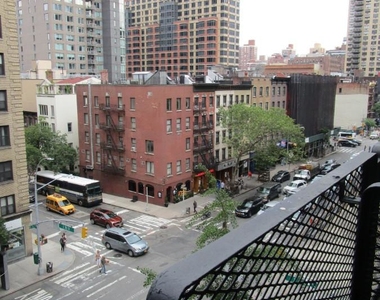 East 35th Street - Photo Thumbnail 5