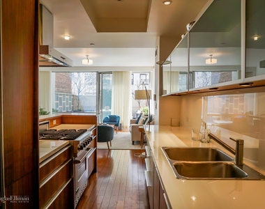 242 East 58th St - Photo Thumbnail 7