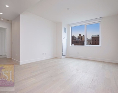 1399 Park Avenue - Photo Thumbnail 4