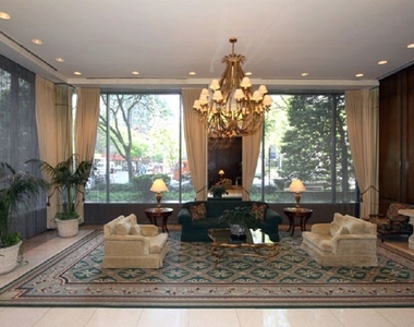 45 West 60th Street - Photo Thumbnail 6