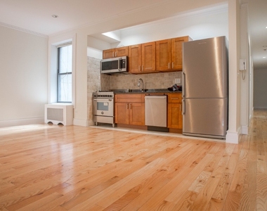 264 West 19th street - Photo Thumbnail 1