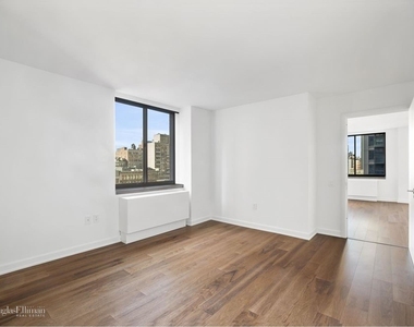 77 West 24th St - Photo Thumbnail 2