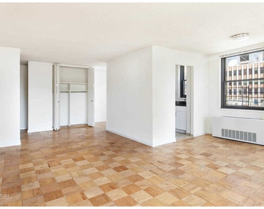 245 East 40th St - Photo Thumbnail 1