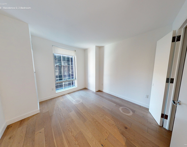 225 East 39th Street - Photo Thumbnail 4