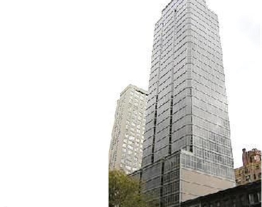 300 East 55th St - Photo Thumbnail 4