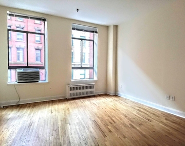 1 Astor place Loft, Sun-drenched, High Ceilings, Doorman, Elevator  - Photo Thumbnail 0