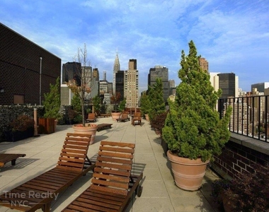 East 34th Street - Photo Thumbnail 6