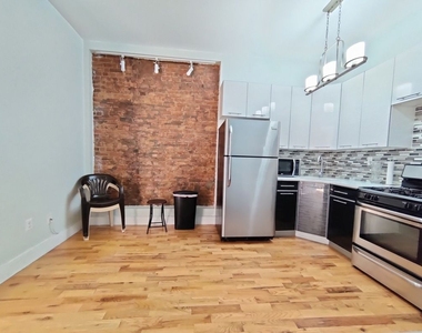 870A Dekalb Ave - Photo Thumbnail 7