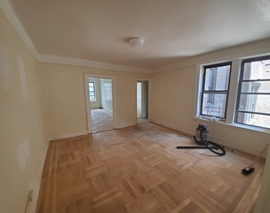 W 231st Kingsbridge ave - Photo Thumbnail 0