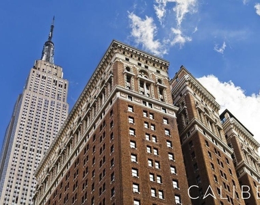 West 34th Street - Photo Thumbnail 4