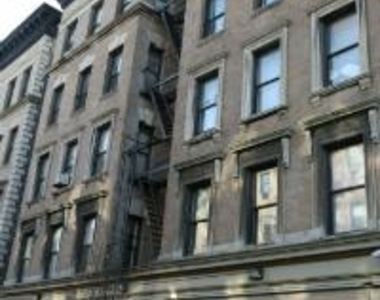 West 105th Street - Photo Thumbnail 0