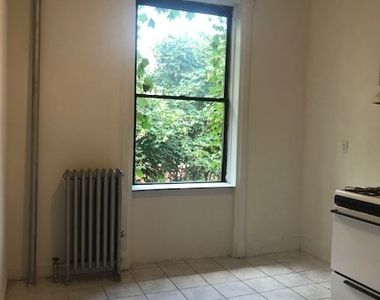 Bedford Avenue, Brooklyn, NY 11205 - Photo Thumbnail 3