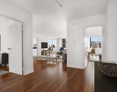 300 East 56th Street - Photo Thumbnail 1