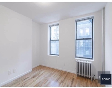 220 East 85th Street Apt. 3W - Photo Thumbnail 1