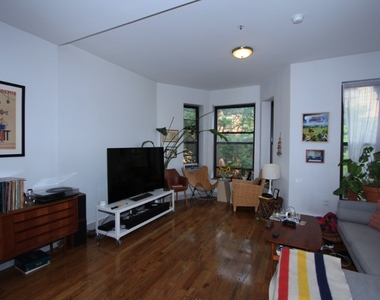 405 Franklin Ave - Photo Thumbnail 10