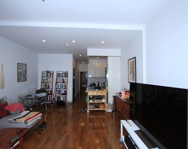 405 Franklin Ave - Photo Thumbnail 6