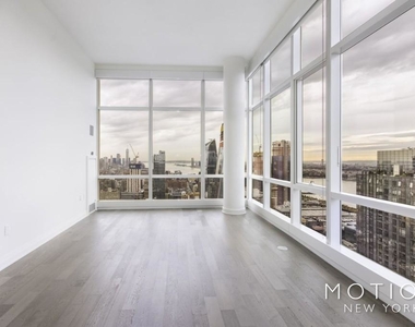 460 West 42nd Street - Photo Thumbnail 2