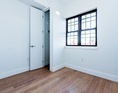 1319 Bedford Ave - Photo Thumbnail 4