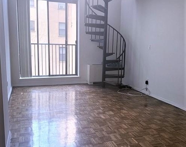 A must see Unique duplex loft on 32nd Street Kips Bay - Photo Thumbnail 3