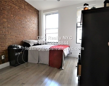 218 East 36th Street - Photo Thumbnail 5