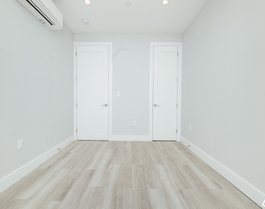 1002 Fulton St - Unit: 2r - Photo Thumbnail 9