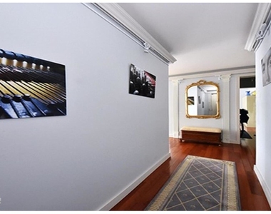 150 West 56th St - Photo Thumbnail 0