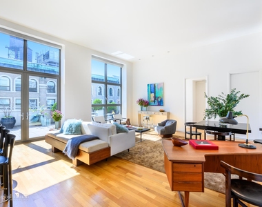 240 Park Avenue South - Photo Thumbnail 1