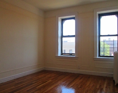 4865 Broadway - Photo Thumbnail 6