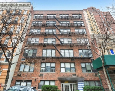 205 West 13th Street - Photo Thumbnail 4