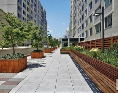 40 West 116 Street - Photo Thumbnail 6