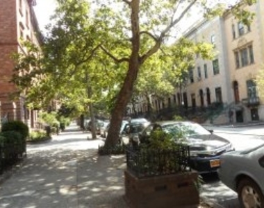 W. 139th St - Photo Thumbnail 5