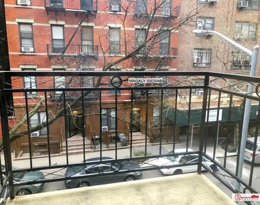 East 89th Street - Photo Thumbnail 4