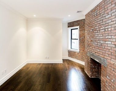 Massive East Side Apt - Priced to Rent Quickly! - Photo Thumbnail 4