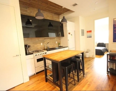 105 Leonard St Brooklyn, Ny 11206 - Photo Thumbnail 0