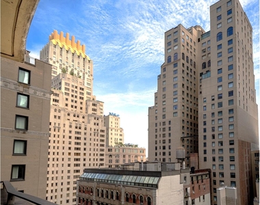 58 West 58th St - Photo Thumbnail 2