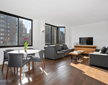 200 East 65th St - Photo Thumbnail 8