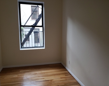 201 West 11th Street - Photo Thumbnail 4