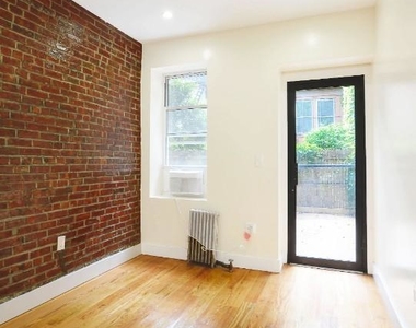 520 East 11th Street - Photo Thumbnail 6