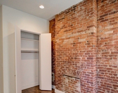 1047 Bedford Ave - Photo Thumbnail 5