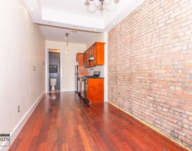 81 Bleecker Street - Photo Thumbnail 1