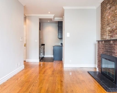 560 Hudson - Photo Thumbnail 3