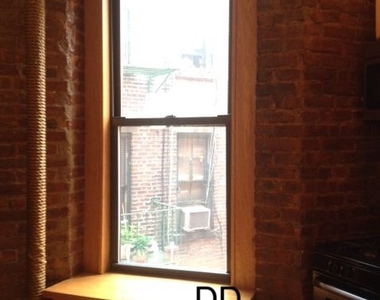 167 Mott Street - Photo Thumbnail 4