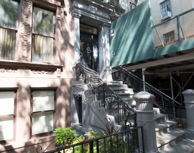 West 84th Street - Photo Thumbnail 10