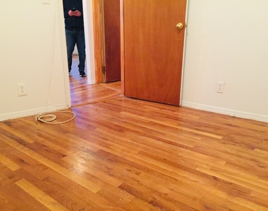 Large Bedrooms -West 108 St & Amsterdam Ave - Photo Thumbnail 10